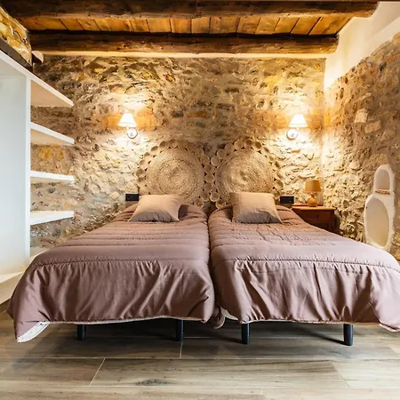 Masia La Parreta Country house *