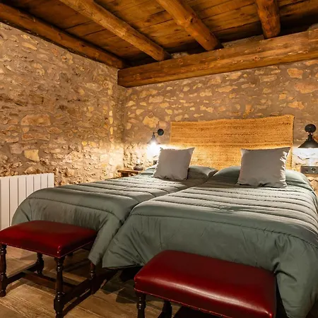 Masia La Parreta Country house *